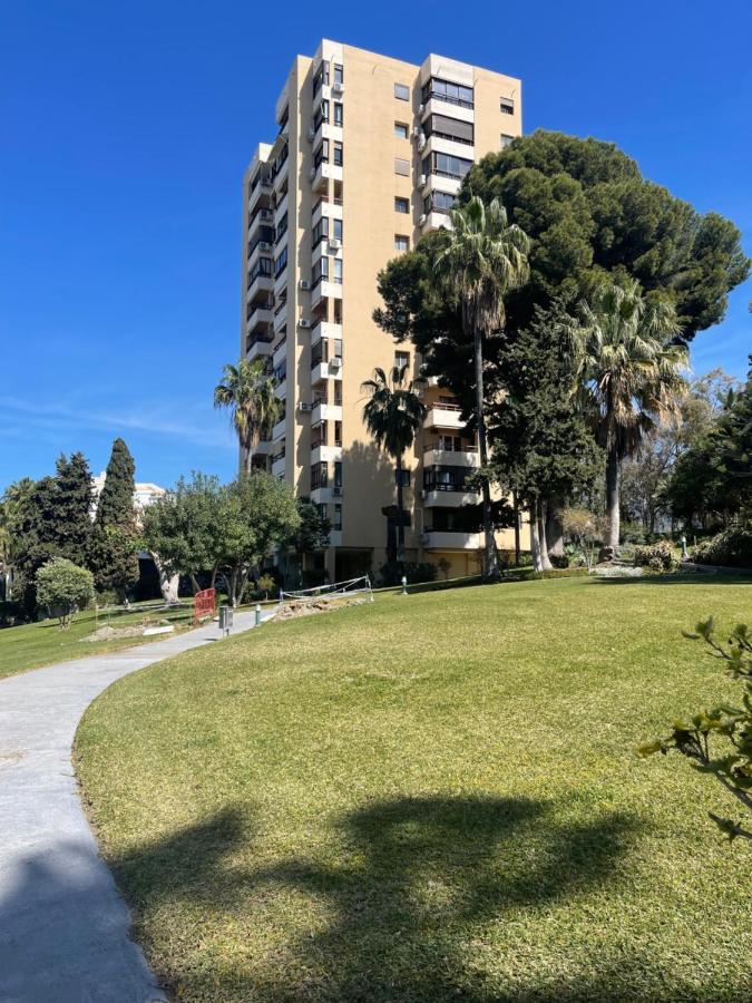Torres De Aloha 2 Bdr Puerto Banus Apartamento Marbella Exterior foto