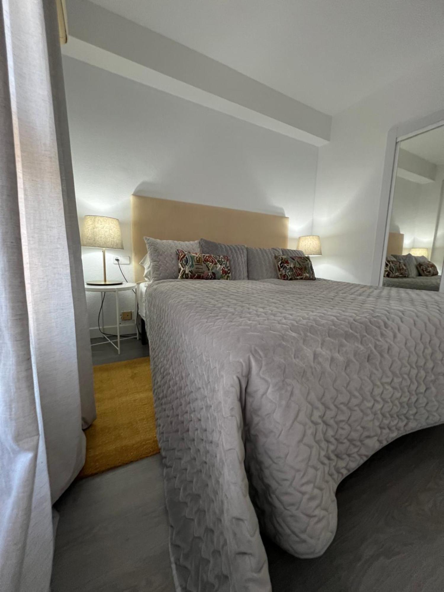 Torres De Aloha 2 Bdr Puerto Banus Apartamento Marbella Exterior foto